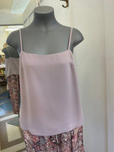 Load image into Gallery viewer, Juliette Hogan best cami
