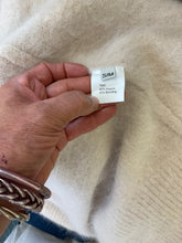 Load image into Gallery viewer, Bubish
