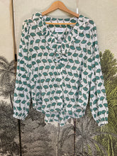 Load image into Gallery viewer, Jessica Flora
