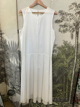 Load image into Gallery viewer, Juliette Hogan Estella Dress
