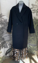 Load image into Gallery viewer, Rich &amp; Royal
