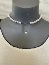 Load image into Gallery viewer, Vania Freshwater Pearls
