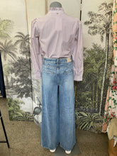 Load image into Gallery viewer, Beatrice Jeans
