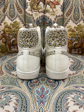 Load image into Gallery viewer, Nike High Tops
