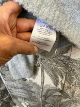 Load image into Gallery viewer, Rich &amp; Royal
