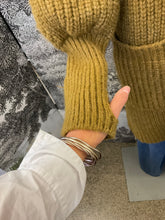 Load image into Gallery viewer, Ulla Johnson
