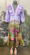 Load image into Gallery viewer, BUTABUTI Dress
