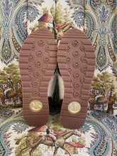 Load image into Gallery viewer, Michael Kors Trainers
