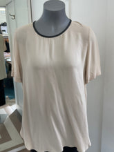 Load image into Gallery viewer, Juliette Hogan silk top
