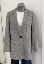 Load image into Gallery viewer, Juliette Hogan wool blazer
