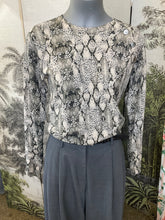 Load image into Gallery viewer, Zadig &amp; Voltaire Cashmere Knit
