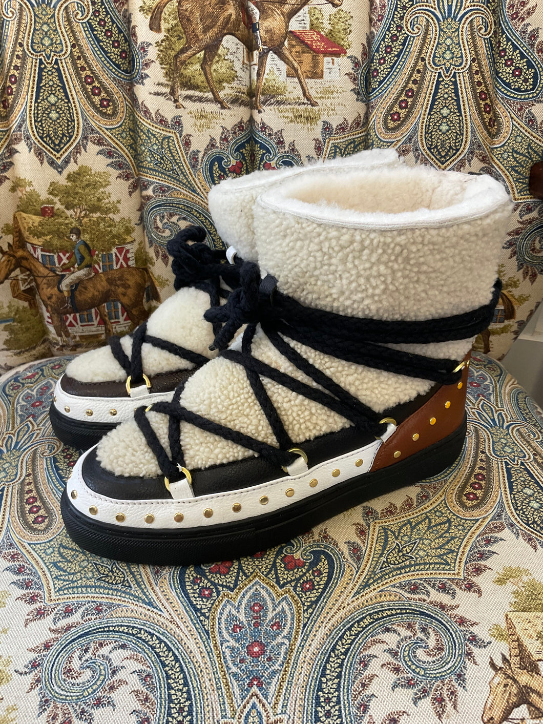 Inuikii Boots