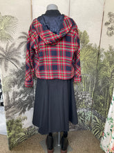 Load image into Gallery viewer, Nom D
