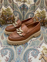 Load image into Gallery viewer, Bervicato Loafers
