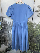 Load image into Gallery viewer, Rich &amp; Royal
