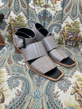 Load image into Gallery viewer, Beau Coops Norina Sandals
