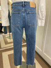 Load image into Gallery viewer, Neuw Lola Jeans
