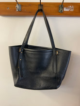 Load image into Gallery viewer, Yu Mei Sarah Tote
