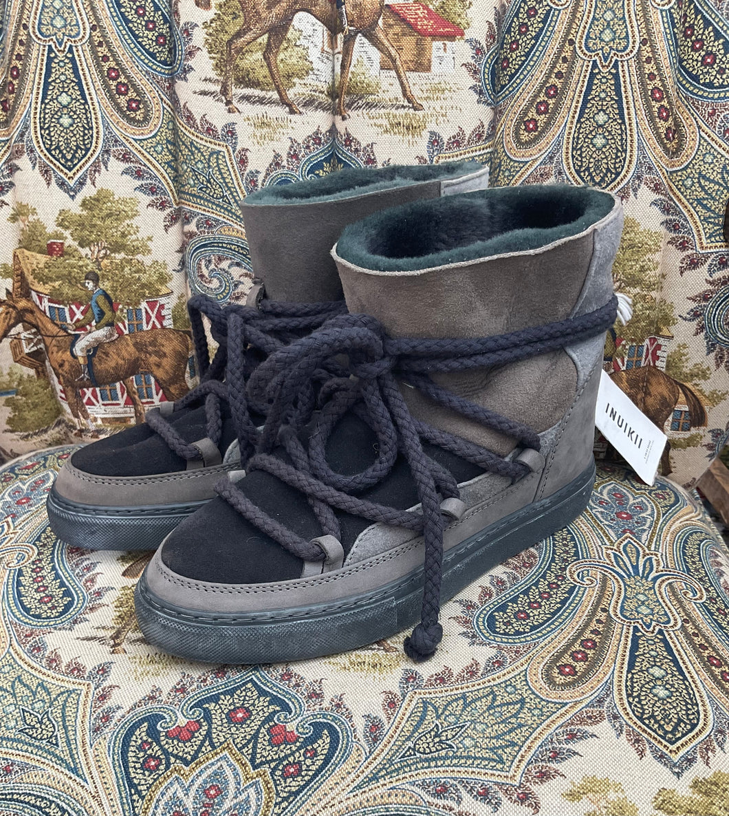 Inuikii Boots
