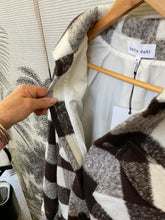 Load image into Gallery viewer, Bella Dahl Shacket
