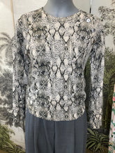 Load image into Gallery viewer, Zadig &amp; Voltaire Cashmere Knit
