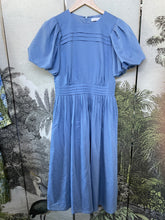 Load image into Gallery viewer, Rich &amp; Royal
