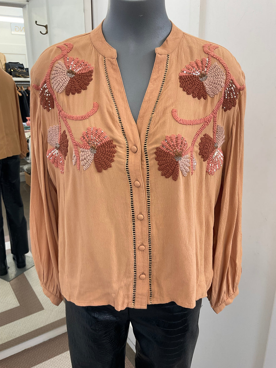 Louizon Blouse
