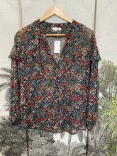 Load image into Gallery viewer, Lenny B Paris
