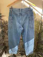 Load image into Gallery viewer, Joe’s Jeans
