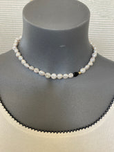 Load image into Gallery viewer, Vania Freshwater Pearls
