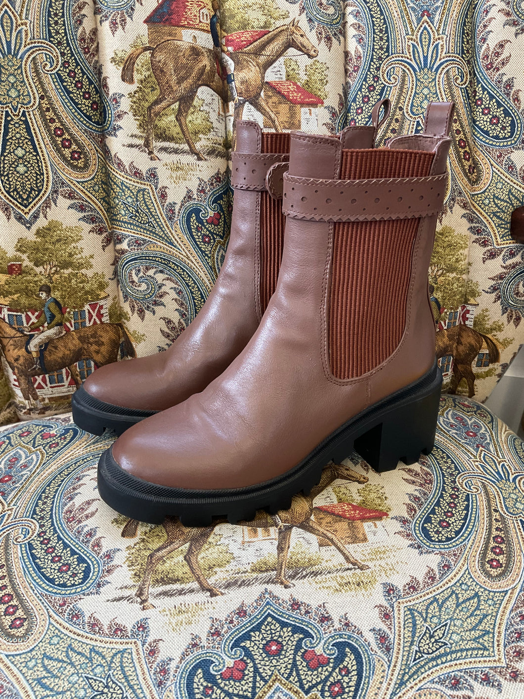 Sol Sana Boots