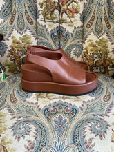 Load image into Gallery viewer, JVAM Sandals
