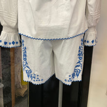 Load image into Gallery viewer, Rich &amp; Royal Shorts
