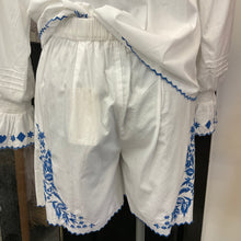 Load image into Gallery viewer, Rich &amp; Royal Shorts
