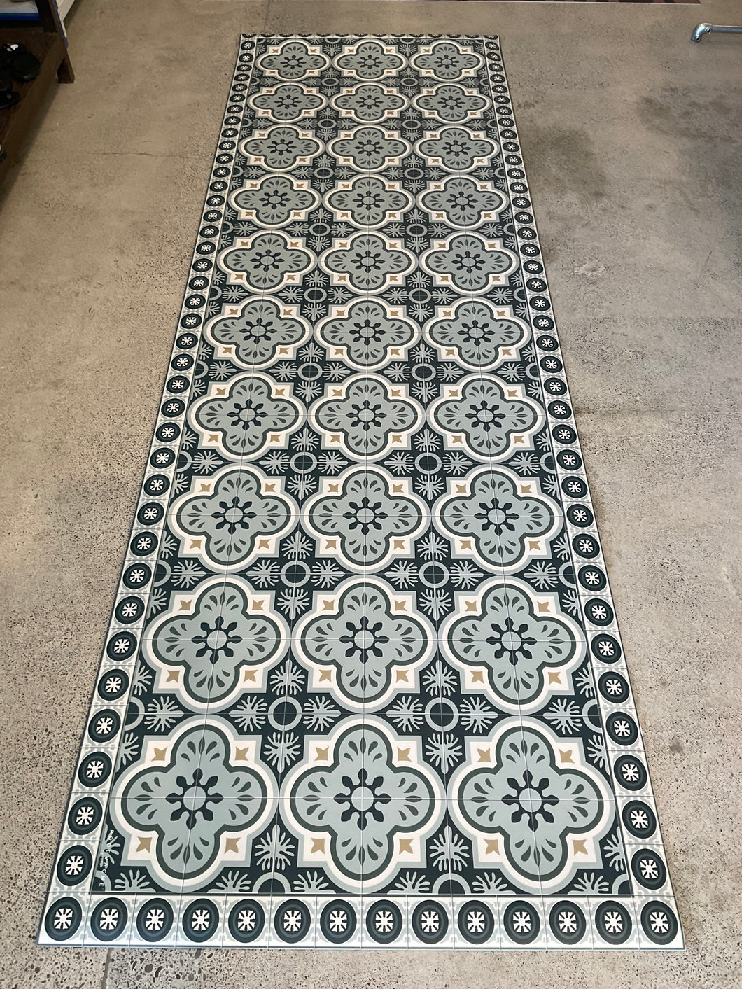 Indoor/outdoor French Rug - Runner